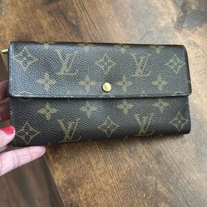 louis Vuitton Mono long wallet